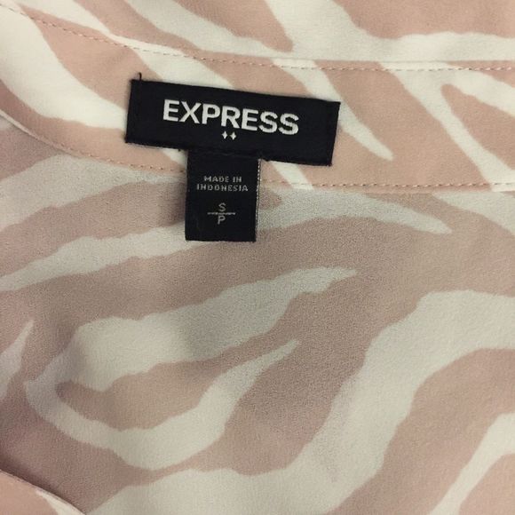 Express Pink Animal Print Blouse - Picture 6 of 8